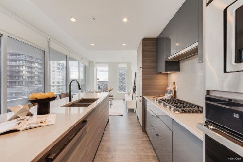 1307-3438 Sawmill Crescent, Vancouver, BC 