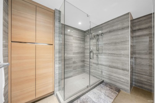 90X-1077 Marinaside Crescent, Vancouver, BC 