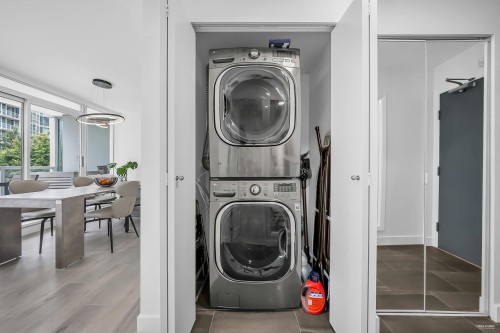 90X-1077 Marinaside Crescent, Vancouver, BC 