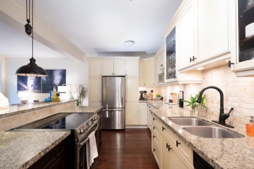 308-1655 Nelson Street, Vancouver, BC 