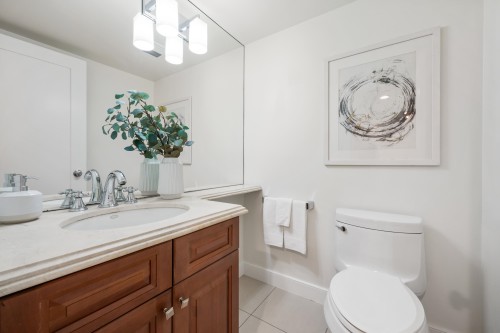 25-4957 Marine Drive, West Vancouver, BC 