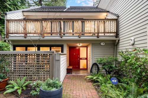 25-4957 Marine Drive, West Vancouver, BC 