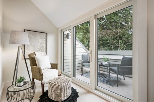 25-4957 Marine Drive, West Vancouver, BC 