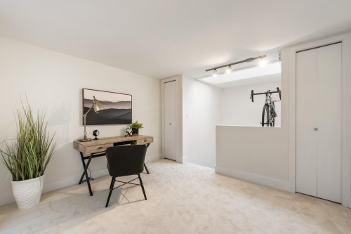 25-4957 Marine Drive, West Vancouver, BC 