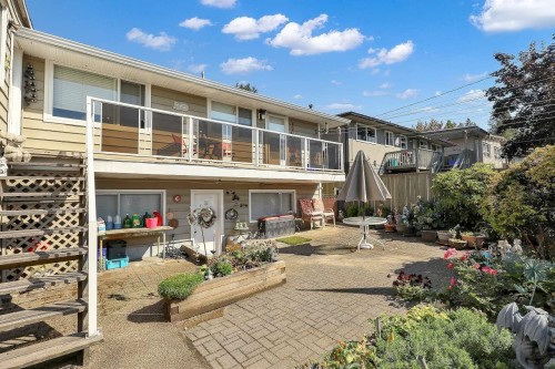 203 26Th Street E, North Vancouver, BC 