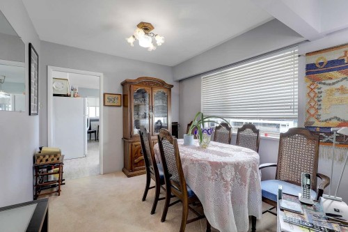 203 26Th Street E, North Vancouver, BC 