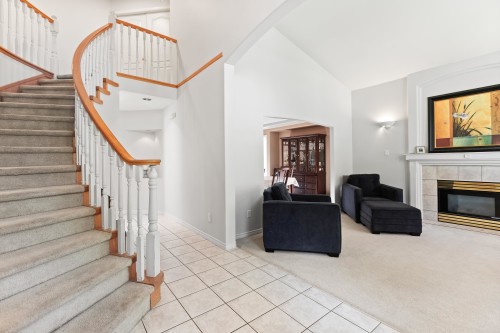 10610 238 Street, Maple Ridge, BC 