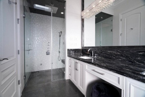 9591 Bates Road, Richmond, BC 