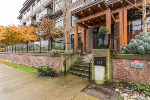 414-262 Salter Street, New Westminster, BC 