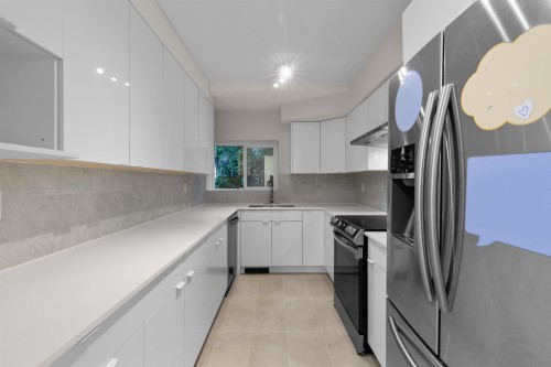 Basement-3062 Spencer Drive, West Vancouver, BC 