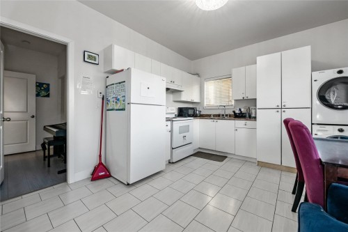 5461 Manor Street, Burnaby, BC 