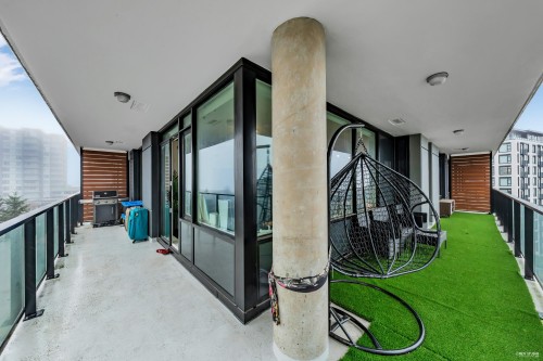 702-8725 University Crescent, Burnaby, BC 