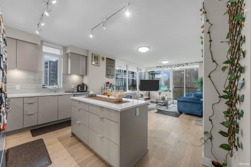 702-8725 University Crescent, Burnaby, BC 