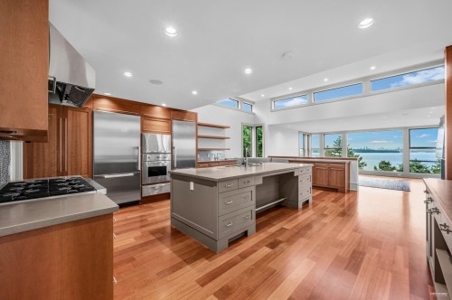 3570 Creery Avenue, West Vancouver, BC 