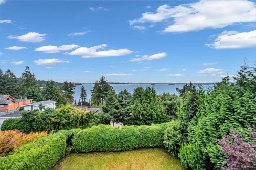 3570 Creery Avenue, West Vancouver, BC 