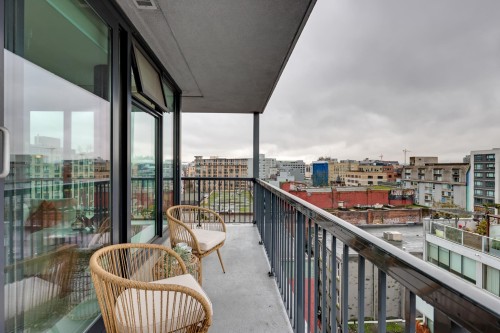 1102-66 Cordova Street W, Vancouver, BC 