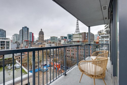 1102-66 Cordova Street W, Vancouver, BC 