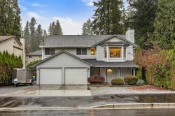 21387 123rd Avenue  Maple Ridge, BC V2X 4B8