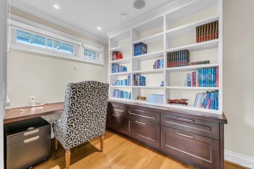 4358 Erwin Drive, West Vancouver, BC 