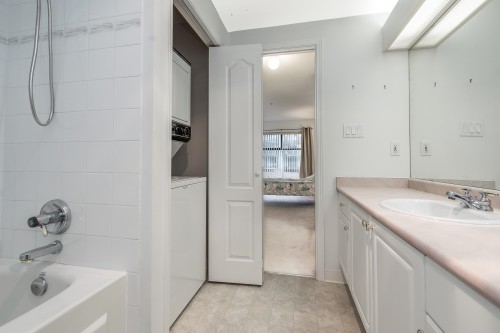 208-2968 Burlington Drive, Coquitlam, BC 