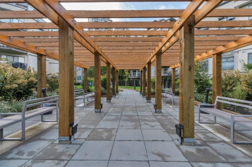 208-2968 Burlington Drive, Coquitlam, BC 