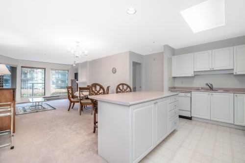 208-2968 Burlington Drive, Coquitlam, BC 