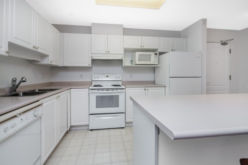 208-2968 Burlington Drive, Coquitlam, BC 