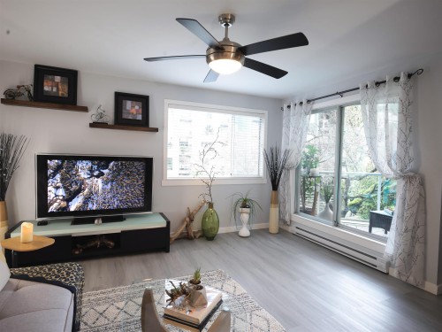 204-1550 Mariner Walk, Vancouver, BC 