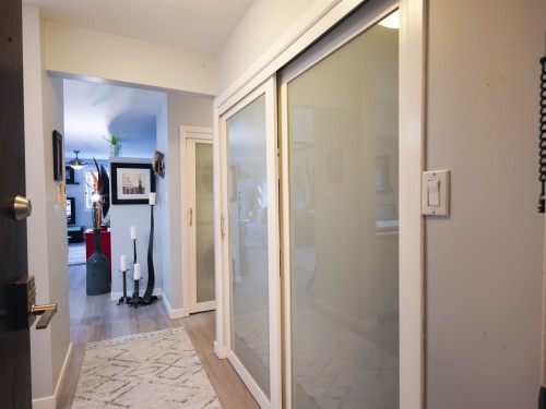 204-1550 Mariner Walk, Vancouver, BC 