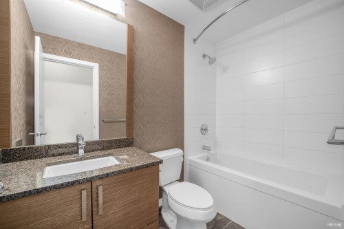 210-288 Hampton Street, New Westminster, BC 