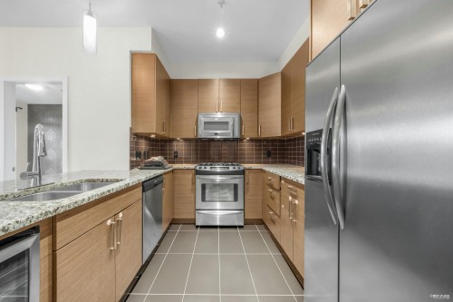 210-288 Hampton Street, New Westminster, BC 