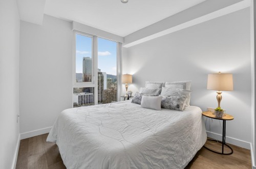 2701-1111 Richards Street, Vancouver, BC 