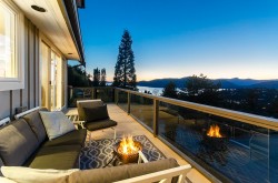 5237 Timberfeild Road  West Vancouver, BC V7W 2Y5