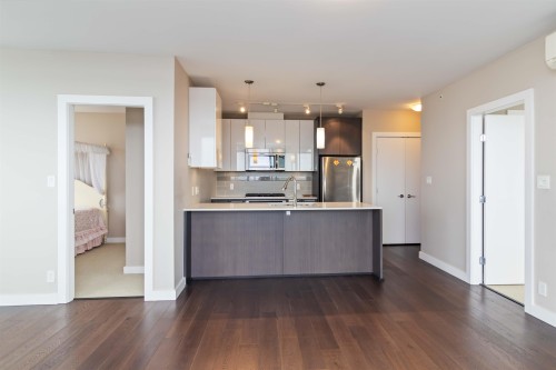 1206-6951 Elmbridge Way, Richmond, BC 