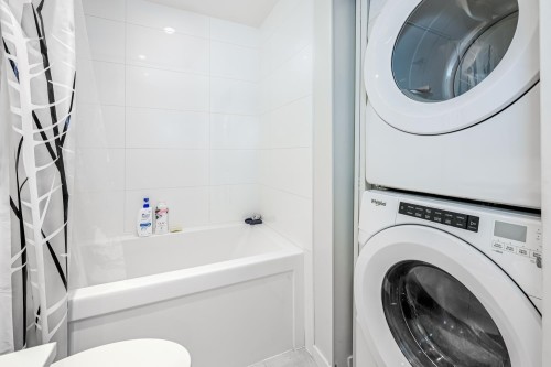 1605-6700 Dunblane Avenue, Burnaby, BC 