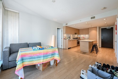 1605-6700 Dunblane Avenue, Burnaby, BC 