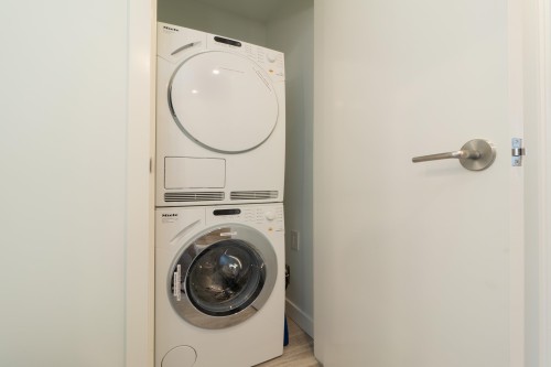 2010-1480 Howe Street, Vancouver, BC 