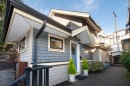 250 10Th Street E, North Vancouver, BC 
