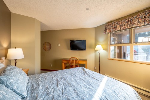 322-2050 Lake Placid Road, Whistler, BC 