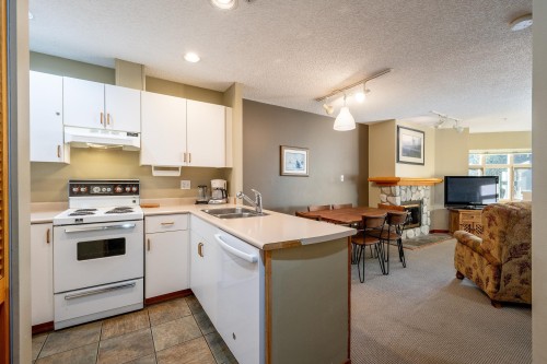 322-2050 Lake Placid Road, Whistler, BC 