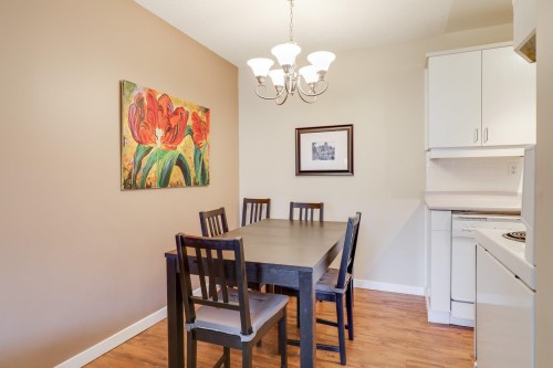 302-330 1St Street E, North Vancouver, BC 