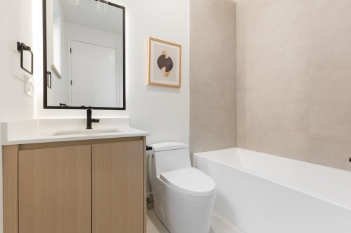 2-448 20Th Avenue W, Vancouver, BC 