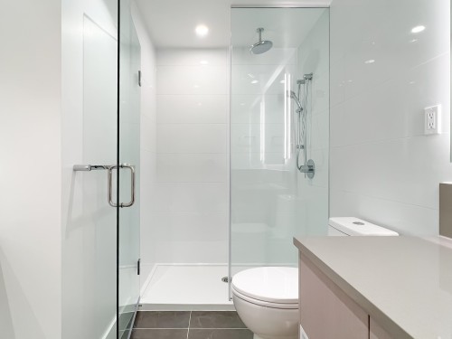 807-1675 Lions Gate Lane, North Vancouver, BC 