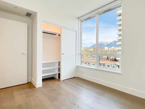 807-1675 Lions Gate Lane, North Vancouver, BC 