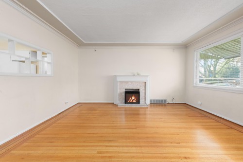 5556 Earles Street, Vancouver, BC 