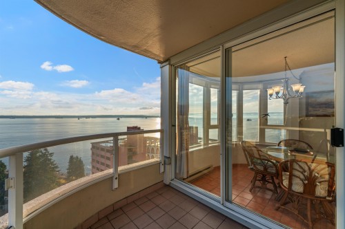 1601-2203 Bellevue Avenue, West Vancouver, BC 