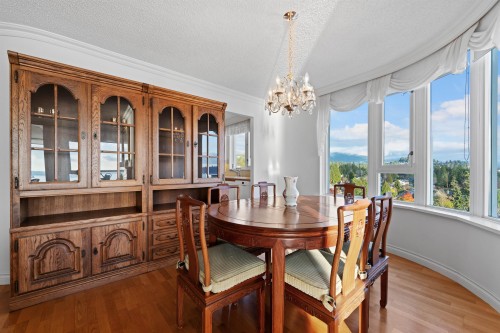 1601-2203 Bellevue Avenue, West Vancouver, BC 