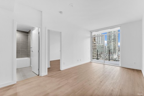 1607-2181 Madison Avenue, Burnaby, BC 