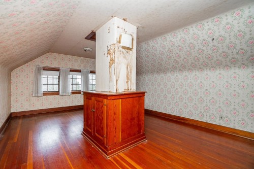 1204 Grand Boulevard, North Vancouver, BC 