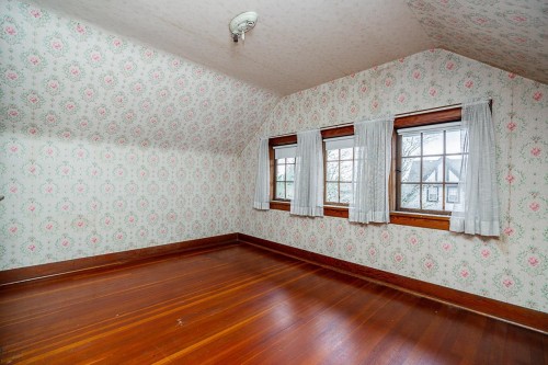 1204 Grand Boulevard, North Vancouver, BC 